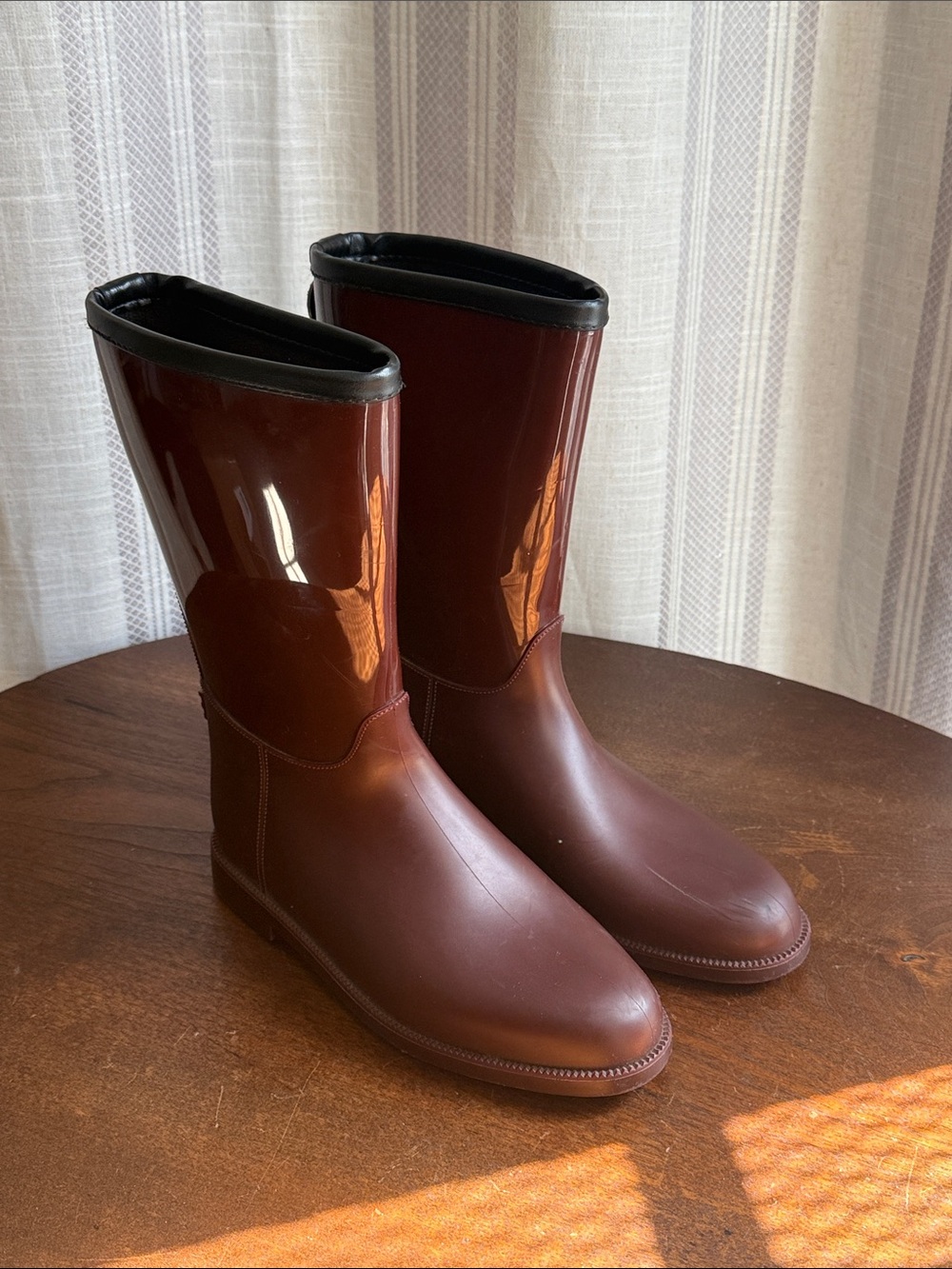 Bordeaux / Burgundy Sloosh Italian Made Pull On Luxury Rain Boots.
